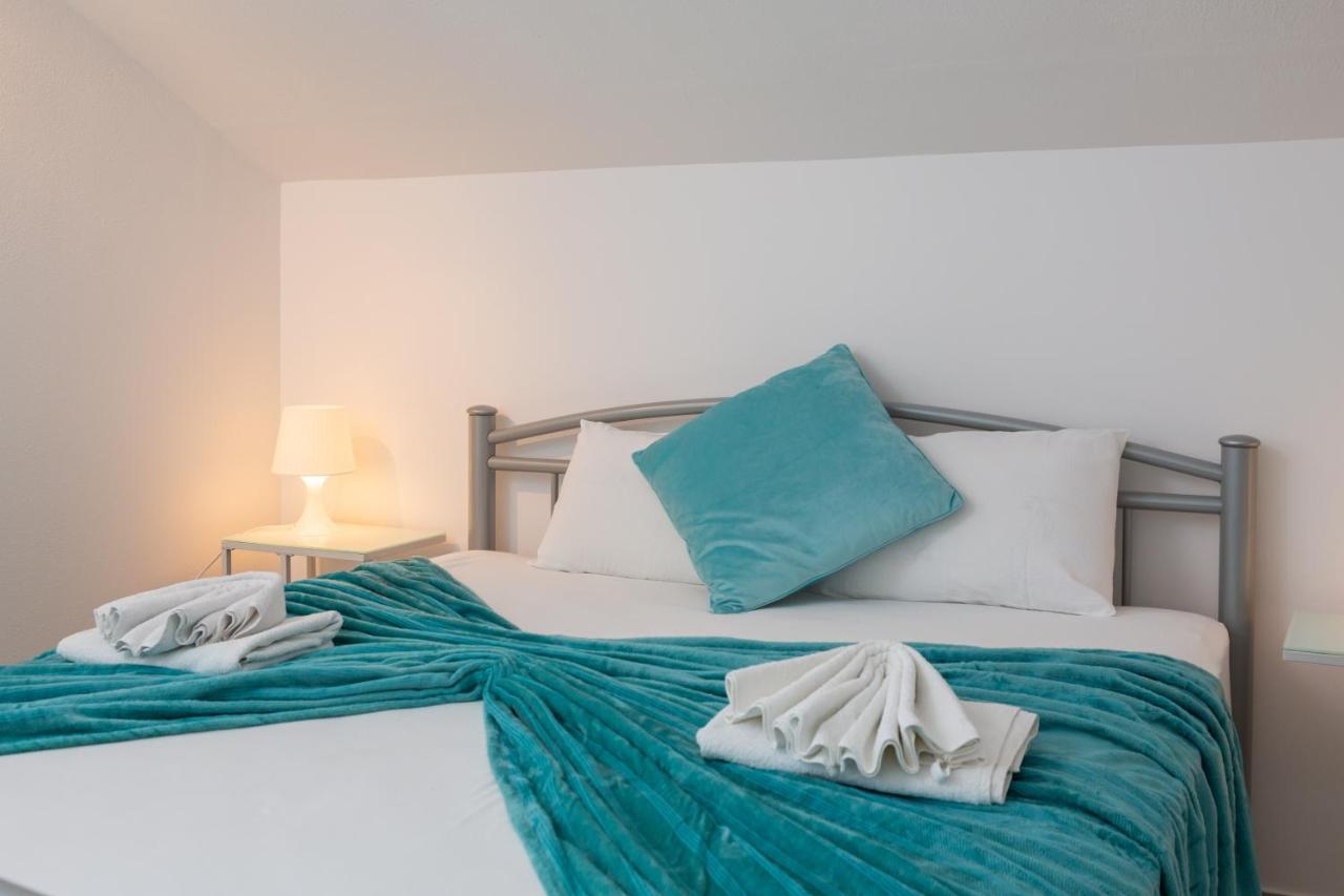 Vila Blanka Apartments Рогозниця Екстер'єр фото